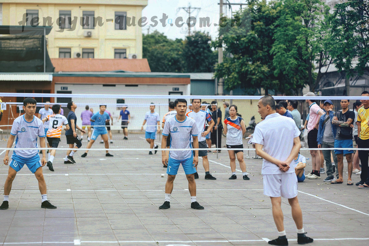 运动员动态模糊剪影配合对角线构图，前景叠着虚拟进度条